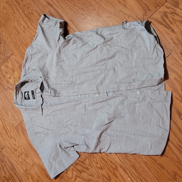 Shirt - Picture 1 of 3